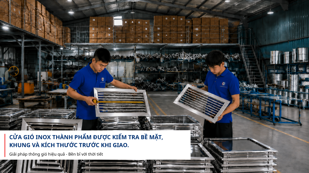Kiểm tra nghiệm thu cửa gió inox trước khi giao hàng